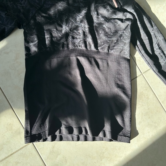 NEW Fabletics Amelia pullover - Picture 5 of 11